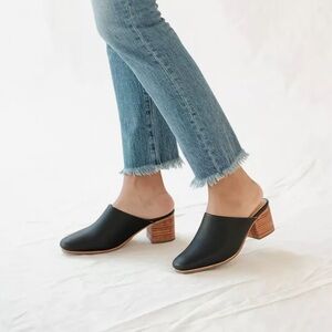 New Nisolo Black All Day Mule leather